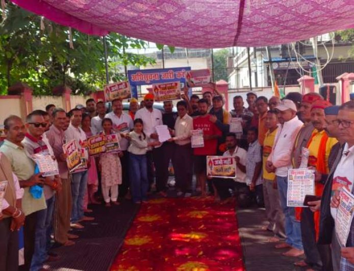 बिंदुखत्ता राजस्व आंदोलन में गूंजी 12 वर्षीय सोनाली की आवाज, 55 सेकंड में दिया स्पष्ट संदेश