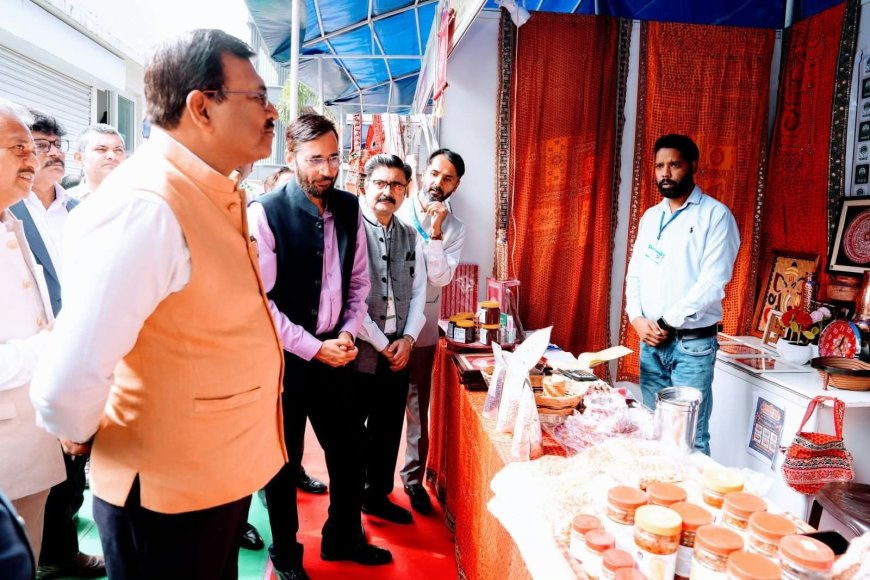 मुख्य सचिव का सेब महोत्सव का उद्घाटन: किसान उत्पादक संगठनों का बढ़ता योगदान