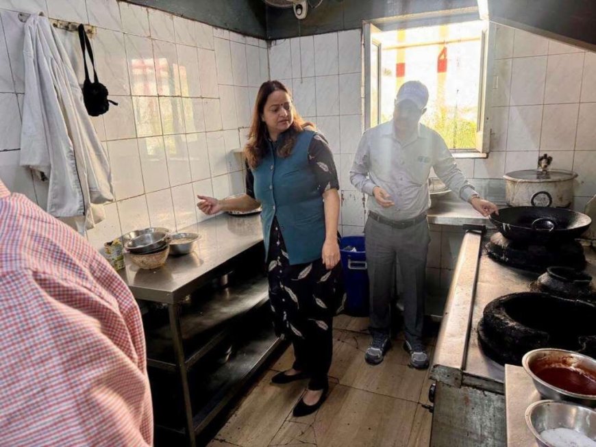 देहरादून: हांडी रेस्टोरेंट में मिले गंदगी और बासी खाने के गंभीर मामले के चलते हुई बंदी
