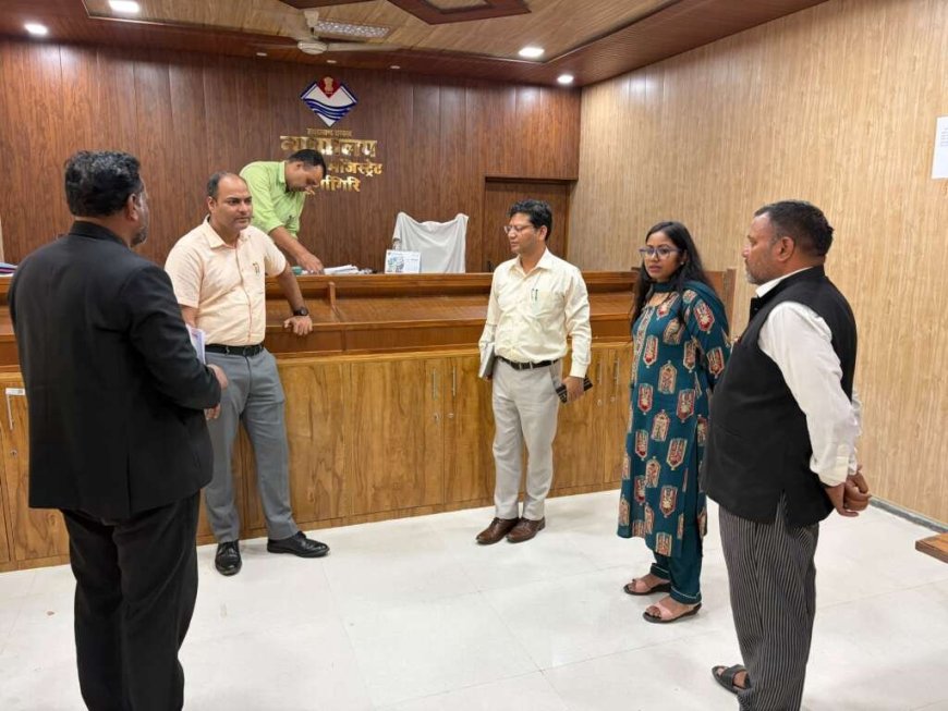 टनकपुर: जिलाधिकारी ने तहसील का निरीक्षण किया, लंबित मामलों और आरसी की समीक्षा