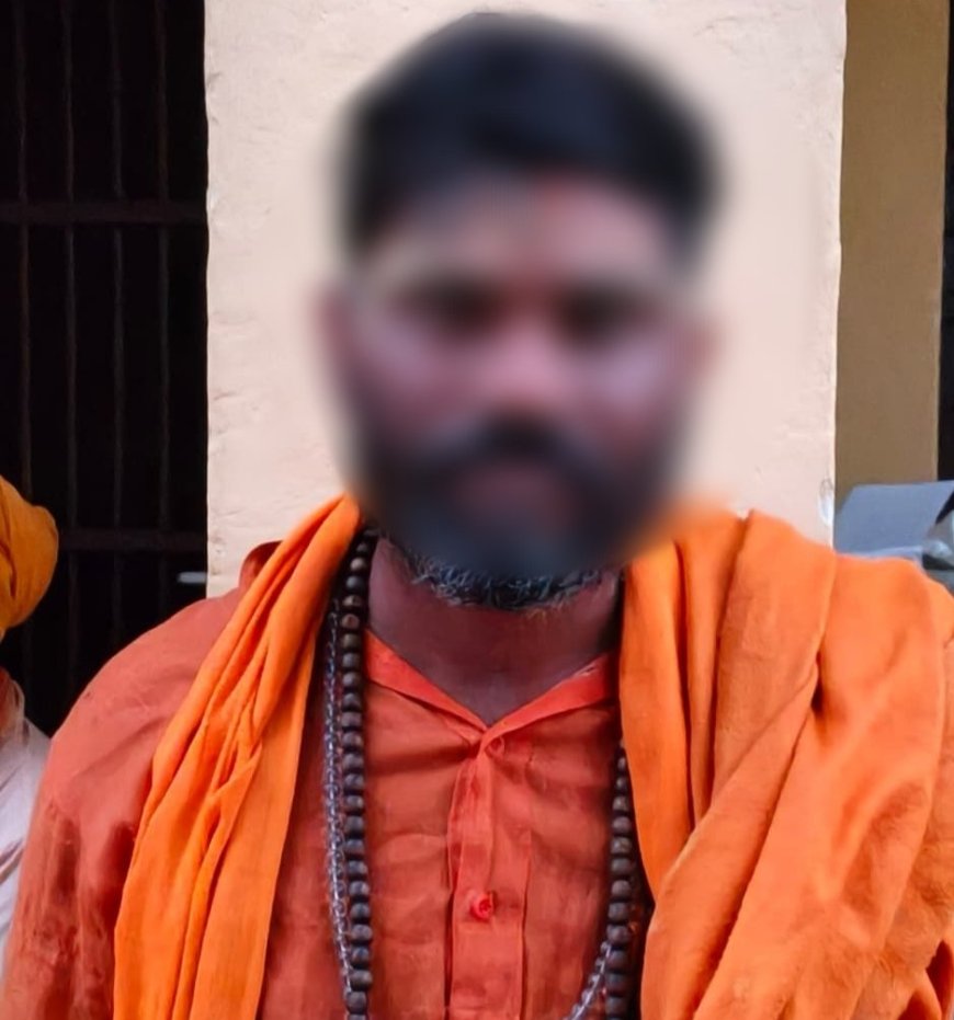 टनकपुर पुलिस ने 'ऑपरेशन कालनेमि' के तहत बाबा की वेशभूषा में घूम रहे 5 संदिग्धों का चालान किया