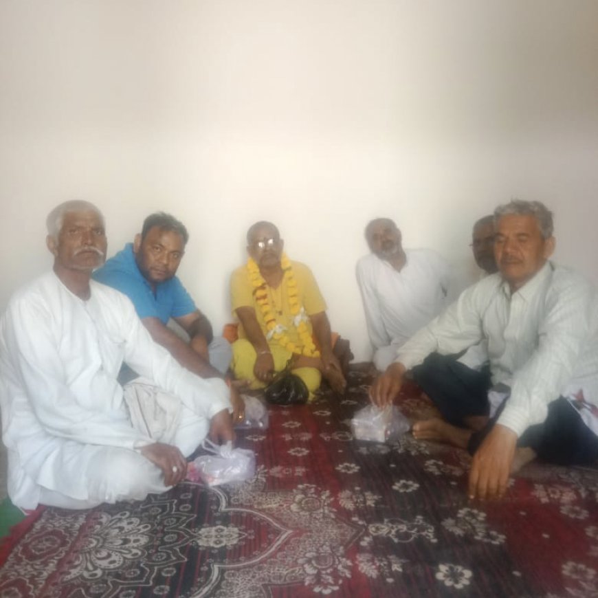 Datia Dham: सत्य साधक गुरुजी की साधना का 14वां दिन, दर्शन को लगातार पहुंच रहे भक्तजन